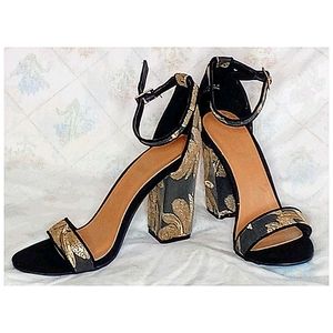 Bamboo Chunky Heels in Black & Gold